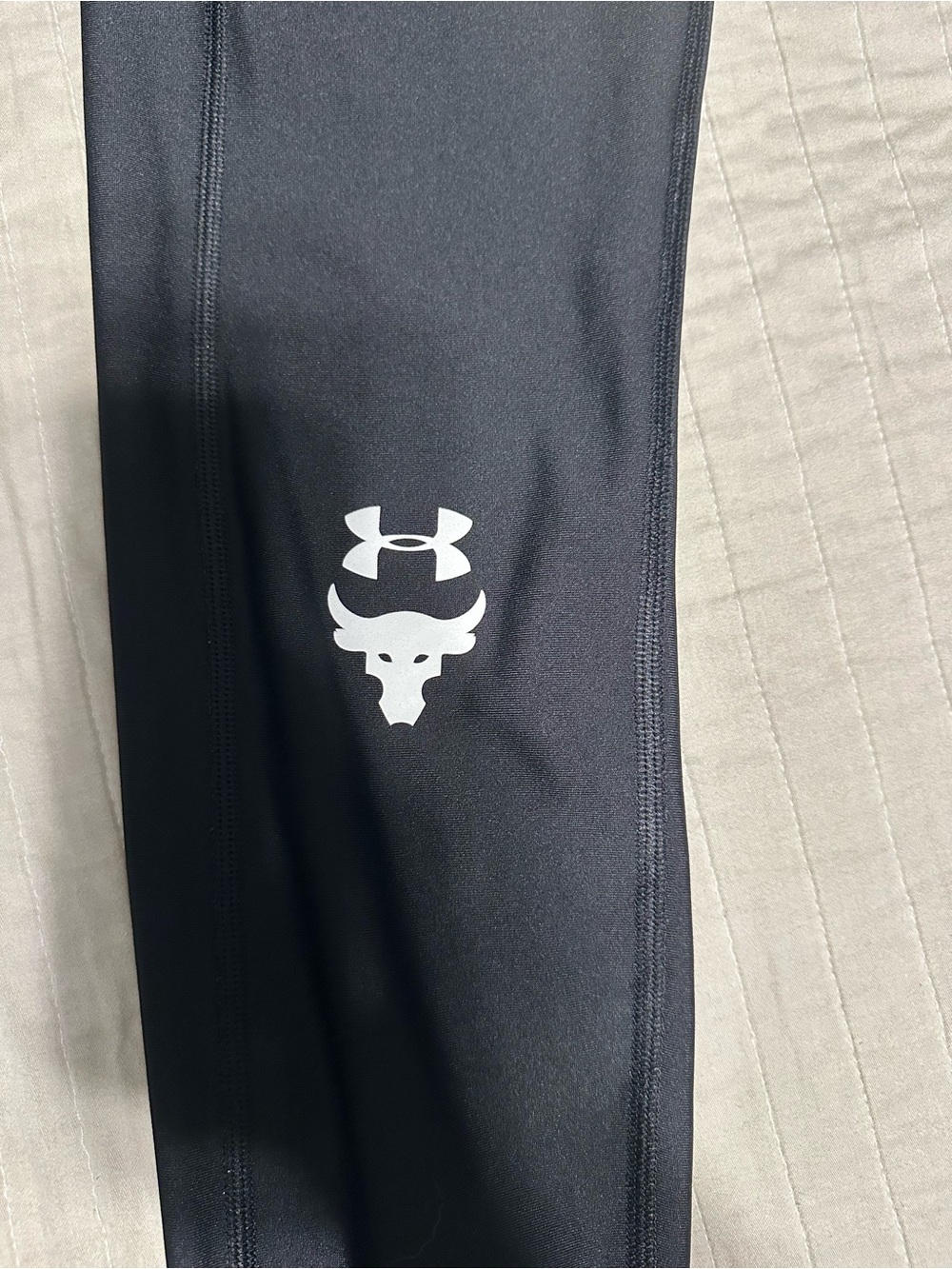 Women’s Under Armour Bundle - Medium - Picture 4 of 10